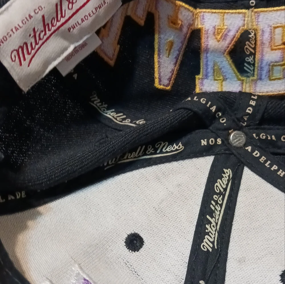 Los Angeles Lakers Mitchell Ness Black SnapBack Hat -